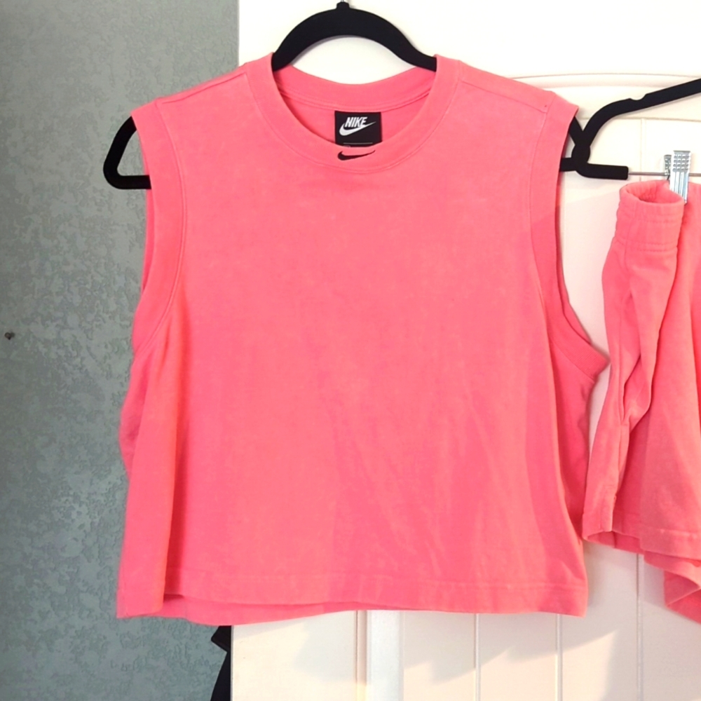 Nike Vibrant Pink Athletic Cropped Shirt